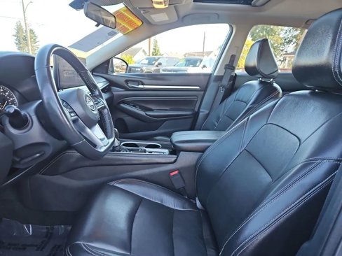 Used 2023 Nissan Altima 2.5 SL image 14