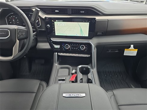 New 2026 GMC Sierra 2500 Denali w/ Denali Reserve Package image 14