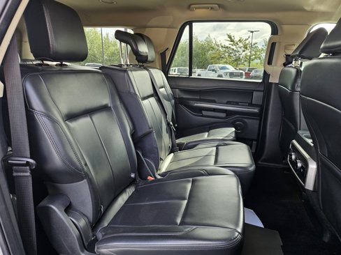 Used 2023 Ford Expedition Max XLT image 14