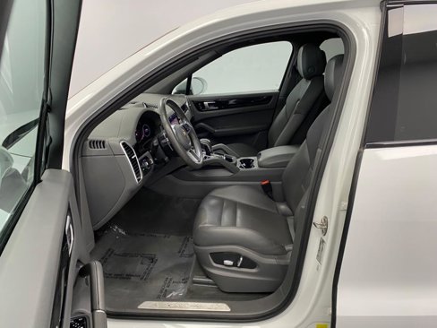 Used 2021 Porsche Cayenne image 20