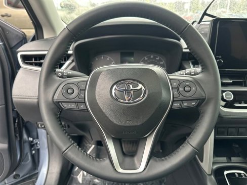 Certified 2025 Toyota Corolla Cross LE image 20