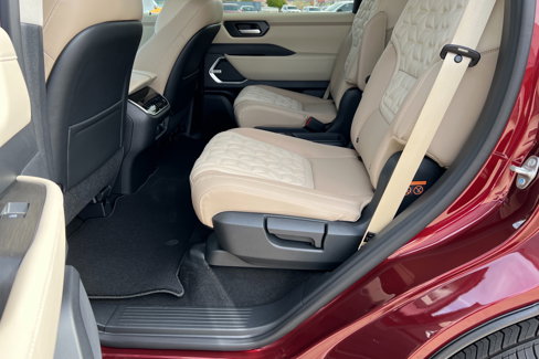 New 2025 Nissan Armada Platinum image 21