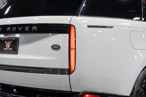 Used 2023 Land Rover Range Rover Long Wheelbase SE image 26