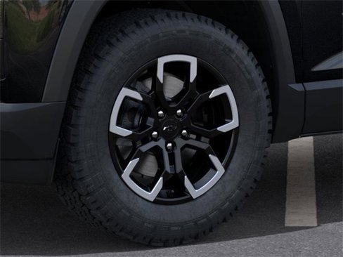 New 2026 Chevrolet Equinox ACTIV w/ LPO, Floor Liner Package image 9