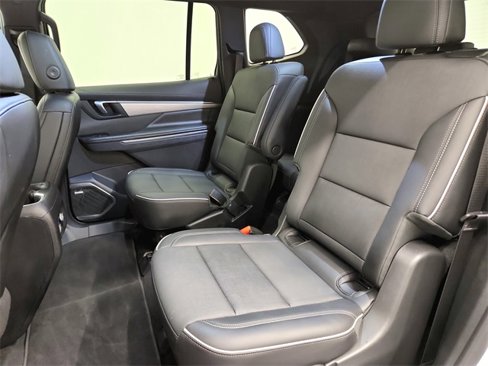 Used 2025 Buick Enclave Preferred image 22