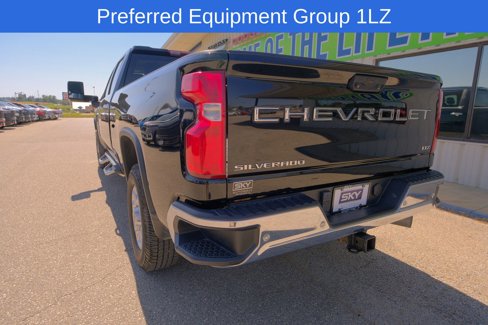 Used 2021 Chevrolet Silverado 3500 LTZ w/ LTZ Plus Package image 6