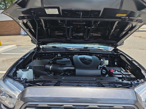 Used 2020 Toyota Tacoma TRD Sport image 30