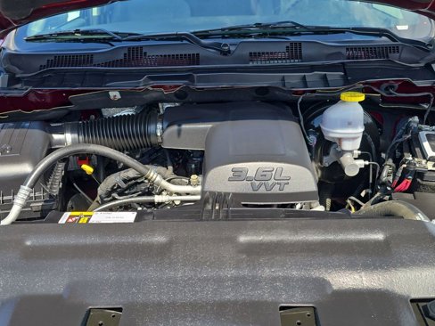 Used 2024 RAM 1500 Classic SLT image 27