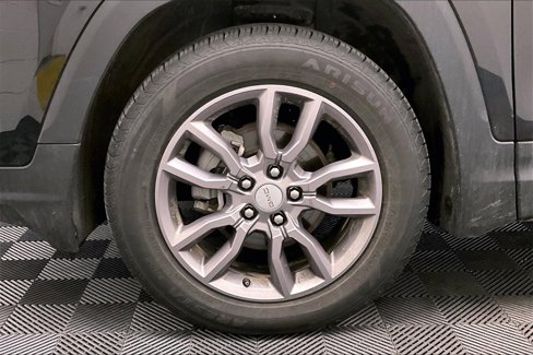 Used 2023 GMC Terrain SLT image 7
