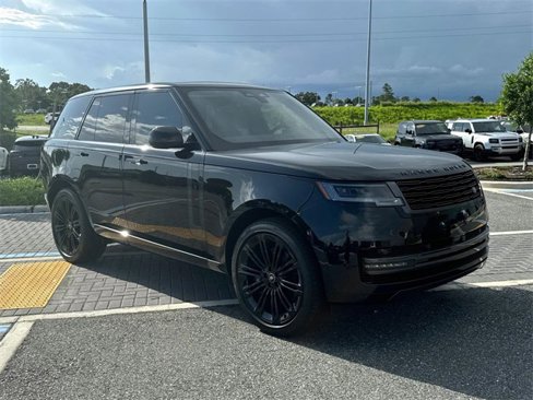 New 2025 Land Rover Range Rover SE image 9