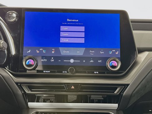 New 2025 Lexus TX 500h AWD image 15