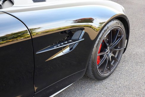 Used 2018 Mercedes-Benz AMG GT R image 18