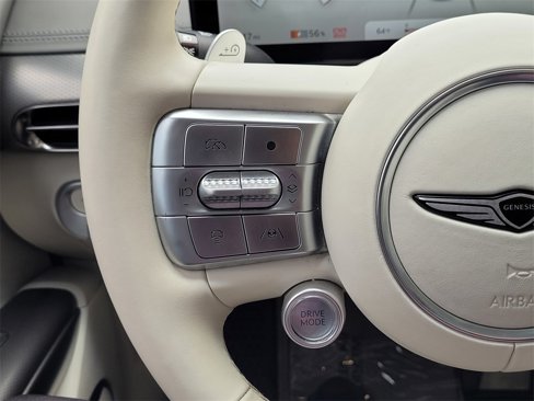 Used 2023 Genesis GV60 Performance image 33