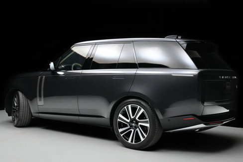 Used 2023 Land Rover Range Rover SE image 24