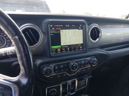 Used 2020 Jeep Gladiator Overland image 5