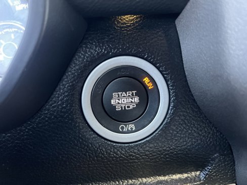 Used 2020 RAM 1500 Laramie image 25
