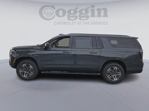 New 2026 Chevrolet Suburban Z71 image 3