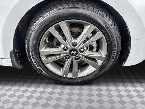 Used 2018 Hyundai Elantra SEL image 28