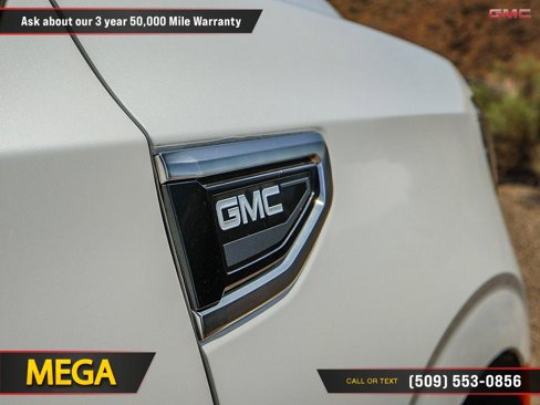 Used 2021 GMC Yukon AT4 w/ AT4 Premium Plus Package image 12
