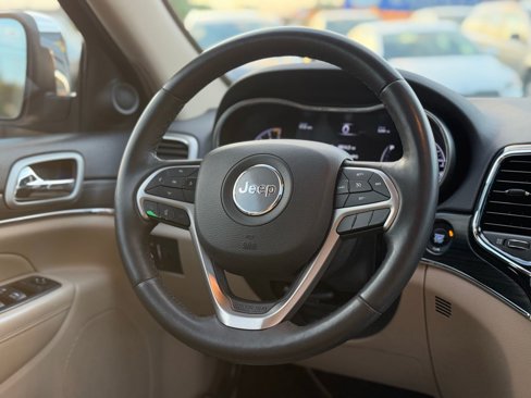 Used 2019 Jeep Grand Cherokee Limited image 43