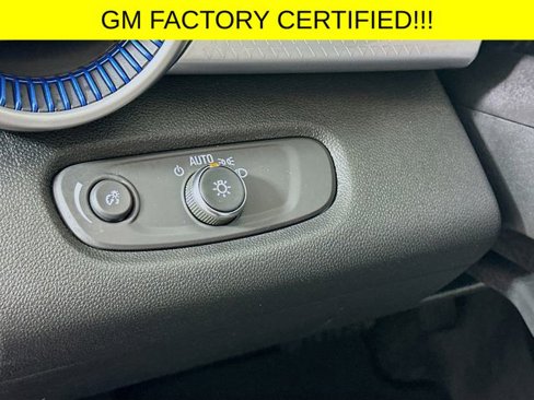 Certified 2025 Chevrolet Trax LS w/ Driver Confidence Package image 10