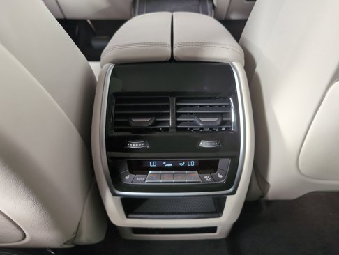 New 2026 BMW X7 xDrive40i w/ Executive Package image 29