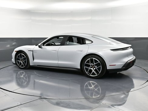 New 2025 Porsche Taycan image 3