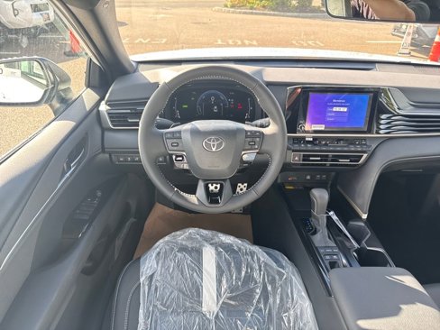 New 2026 Toyota Camry SE image 31