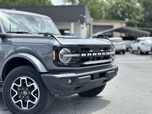 Used 2024 Ford Bronco Outer Banks image 11