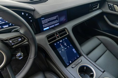 New 2025 Porsche Taycan Turbo S image 18