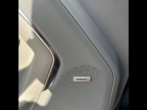 New 2025 GMC Yukon Elevation image 23
