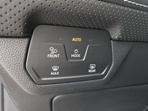 New 2025 Volkswagen Atlas SE image 15