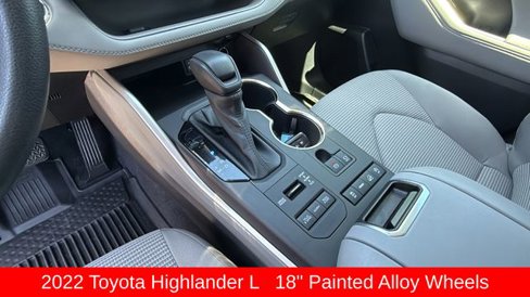 Used 2022 Toyota Highlander L image 13