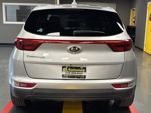 Used 2018 Kia Sportage LX image 5