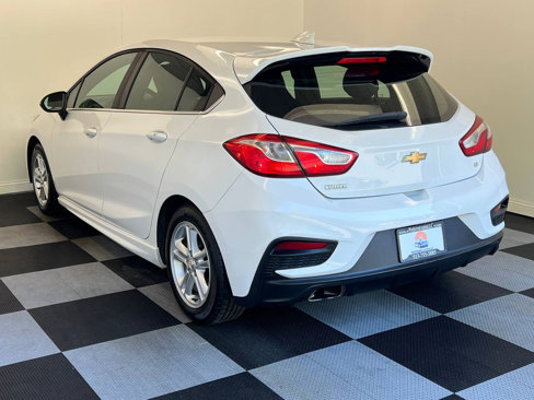 Used 2017 Chevrolet Cruze LT w/ Convenience Package image 4