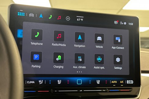 New 2025 Volkswagen ID.4 Pro S Plus image 19