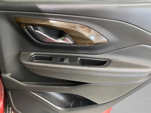 Used 2019 GMC Terrain Denali w/ Advanced Safety Package image 28