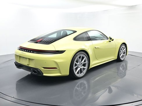 Certified 2025 Porsche 911 Carrera image 14