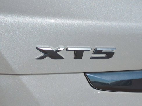 Certified 2023 Cadillac XT5 Premium Luxury image 11