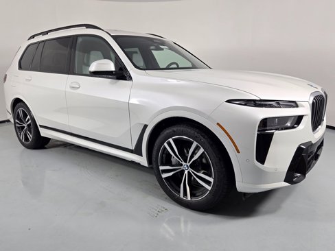 New 2026 BMW X7 xDrive40i w/ M Sport Package image 7