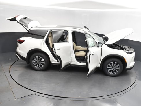 Certified 2025 INFINITI QX60 Pure image 51
