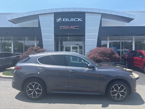 Used 2020 Alfa Romeo Stelvio Ti w/ Active Blind Spot Package image 25