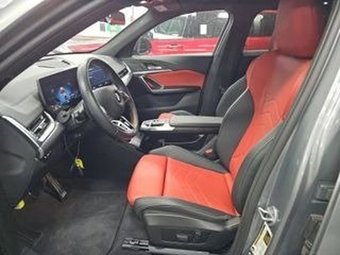 Used 2025 BMW X2 xDrive28i image 4