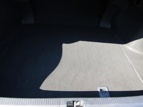 Used 2020 Toyota Camry SE image 37