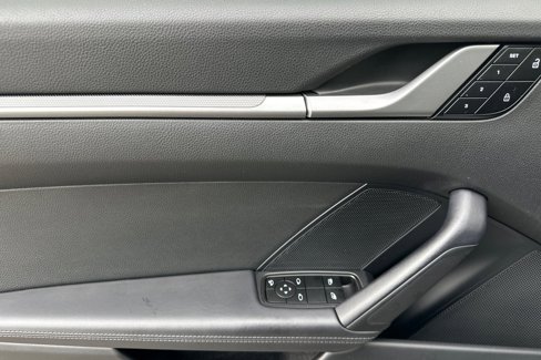Used 2024 Porsche 911 Carrera image 10