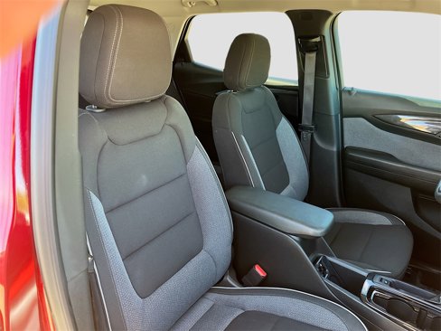 Used 2025 Chevrolet TrailBlazer LT w/ Driver Confidence Package image 25