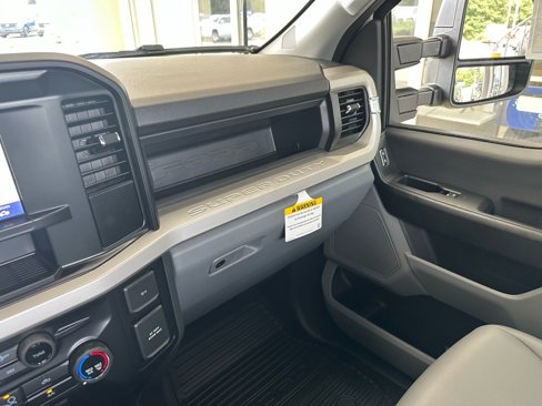 New 2026 Ford F250 XL image 31