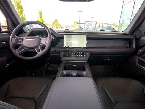 New 2025 Land Rover Defender 110 S image 40