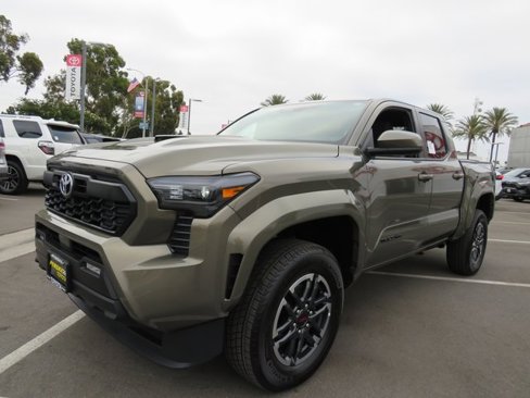 New 2025 Toyota Tacoma TRD Sport image 3
