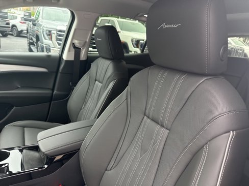 New 2025 Buick Envision Avenir image 12